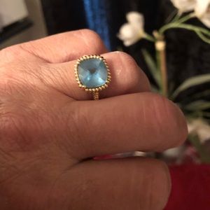 Vintage Aqua marine 14 kt gold ring
